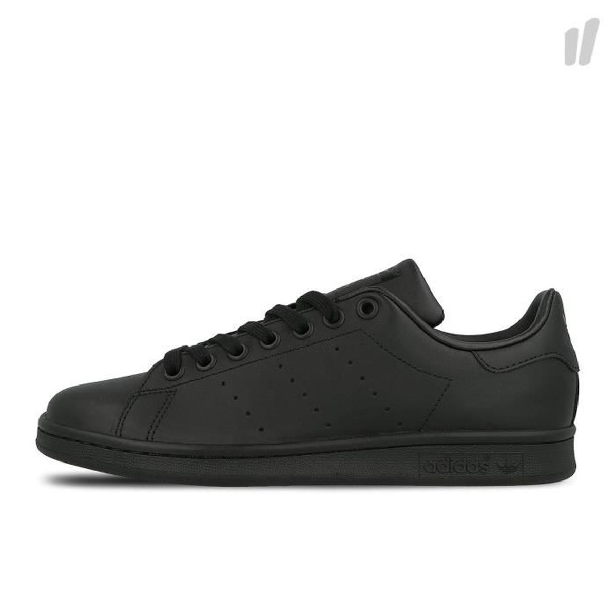 stan smith noir