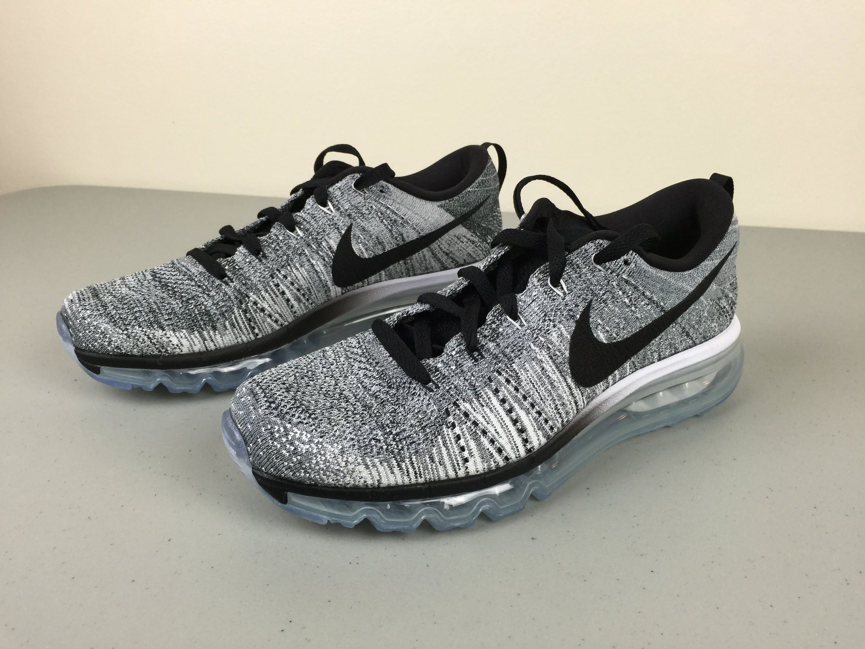 air max flyknit oreo