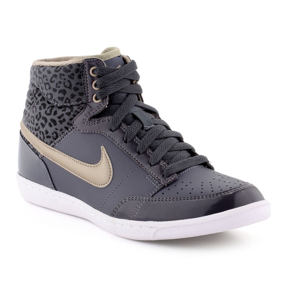 montante nike